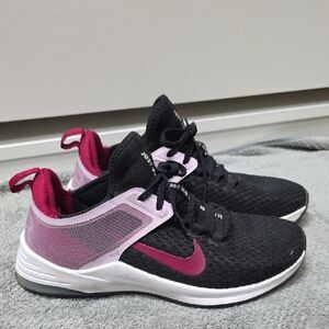 Nike Black and Pink Athletic Shoes Lightweight Breathable Design